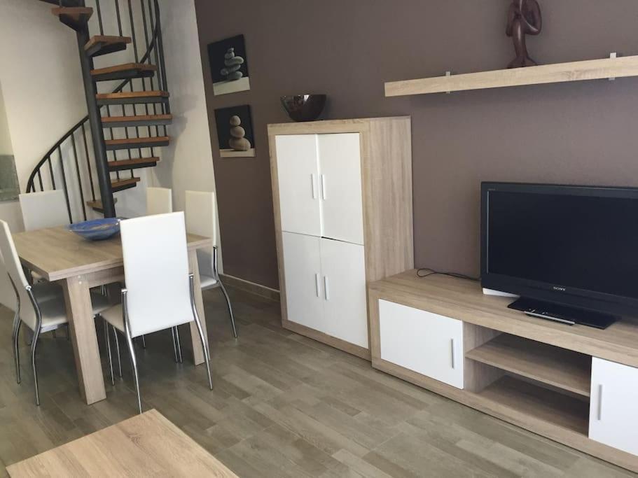 Atico-Duplex En Urb. Penismar En 1ª Linea De Playa Appartement Peñíscola Buitenkant foto